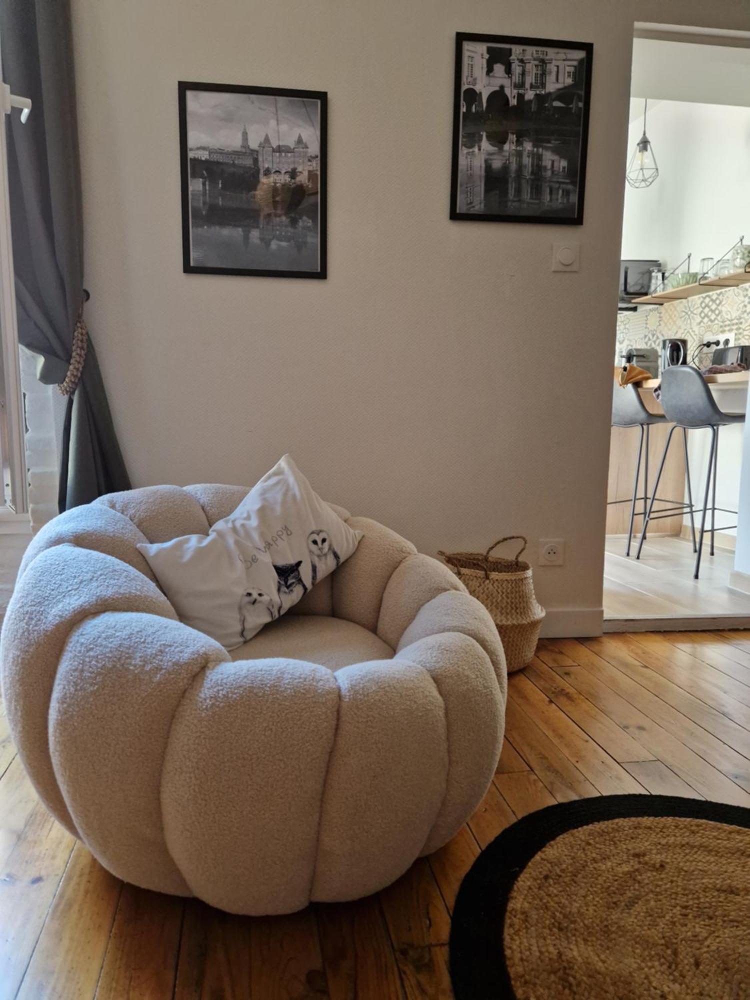 מונטובן Residence Richelieu מראה חיצוני תמונה